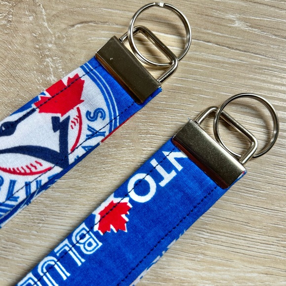 Blue jays wristlets - Picture 3 of 3